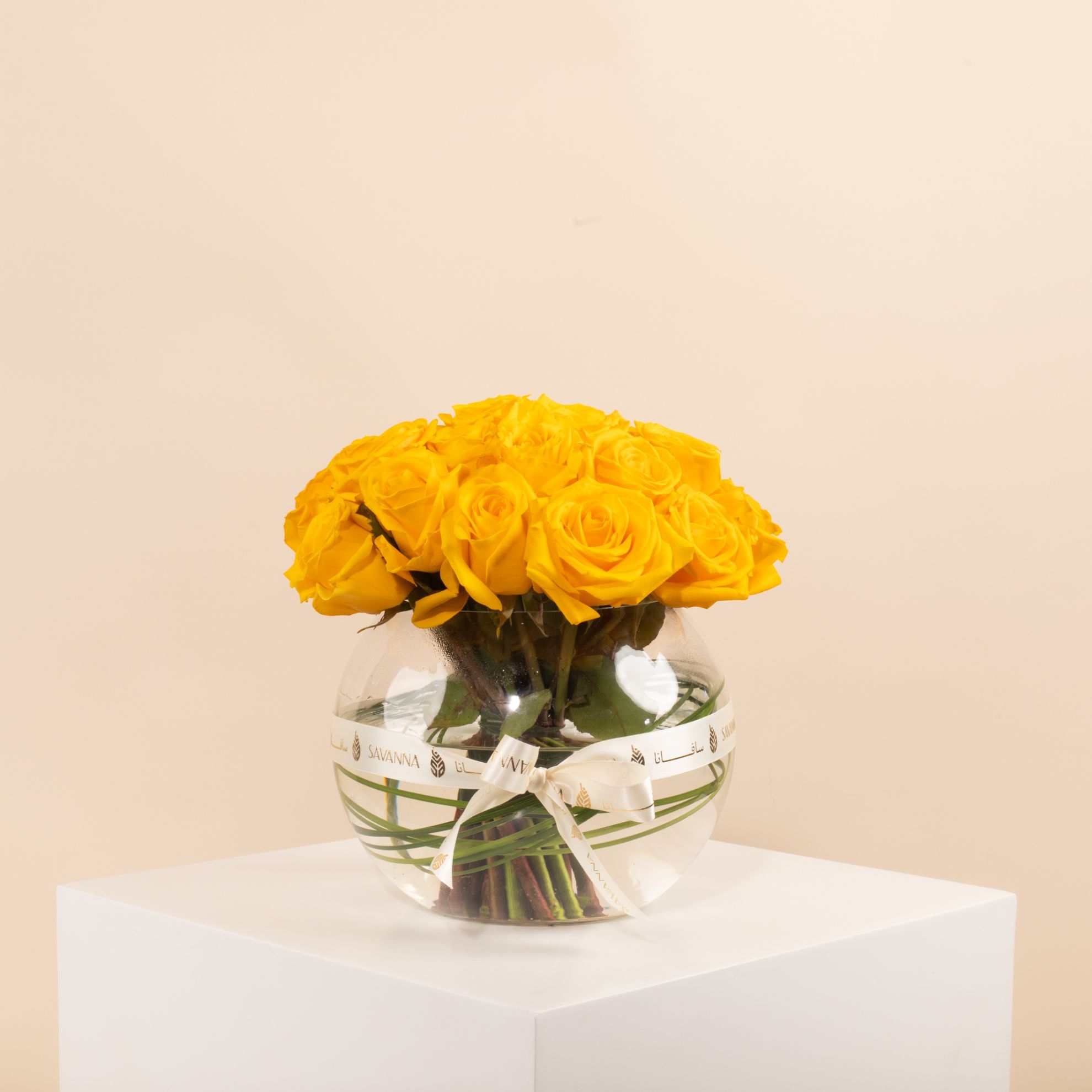 Picture of Graduation vase |20 Yellow Roses