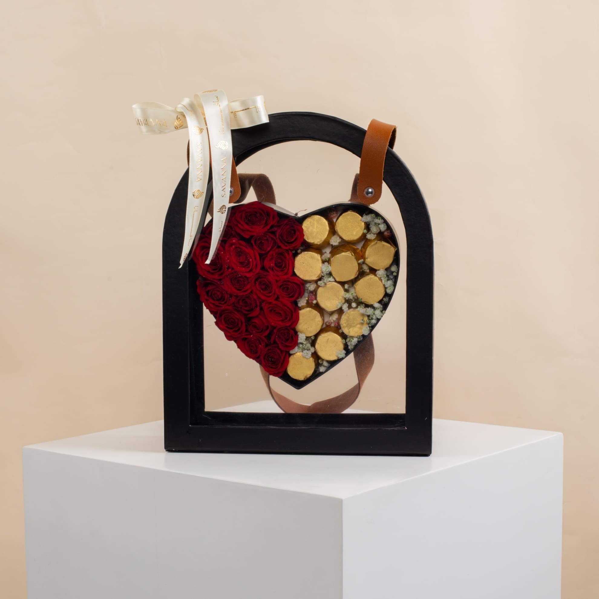 Picture of Black Flowers Bag| Chocolate 11Pcs